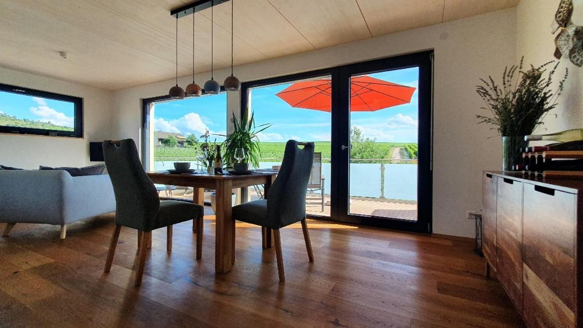 Gaestehaus Casa Luna - Paradiesische Ferienwohnungen Am Kaiserstuhl! Bischoffingen Dış mekan fotoğraf